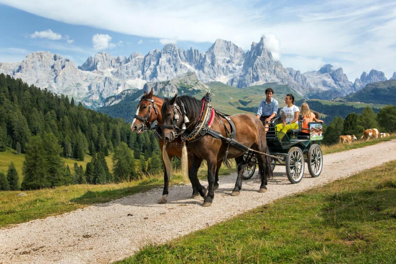 Hotel Italia カステッロ・ディ・フィエンメ エクステリア 写真